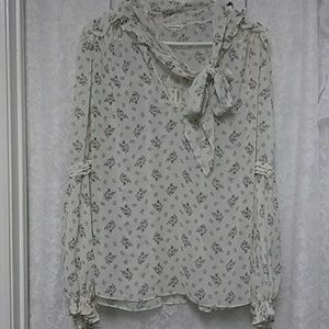 Max studio black/ white birds in flight sheer top